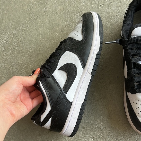 Selling these woman’s Nike Pandas - Picture 6 of 6